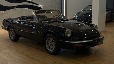 Alfa Romeo Spider 1.6