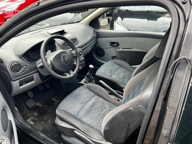 Renault Clio 1.2 16V 3 porte Dynamique