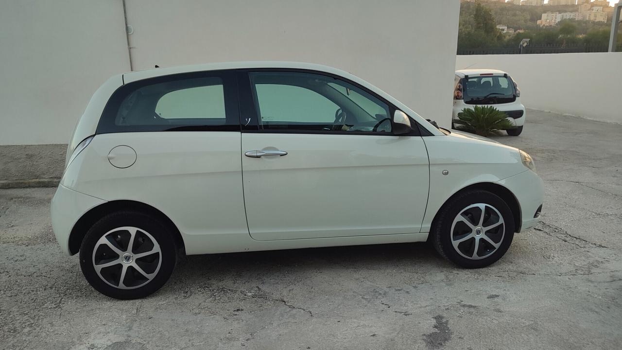 Lancia Ypsilon 1.2 Oro