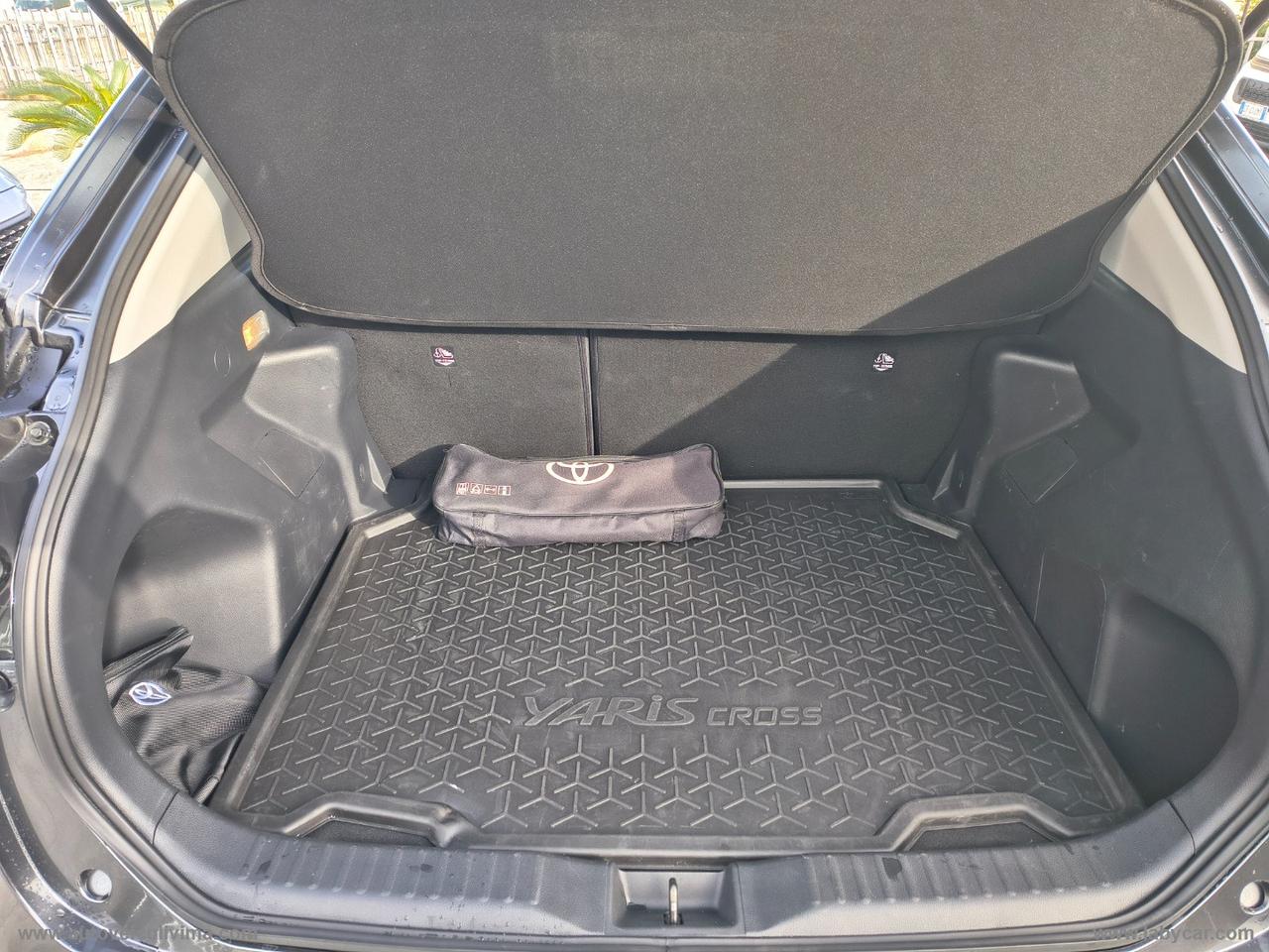 TOYOTA Yaris Cross 1.5 Hybrid 5p. E-CVT Active