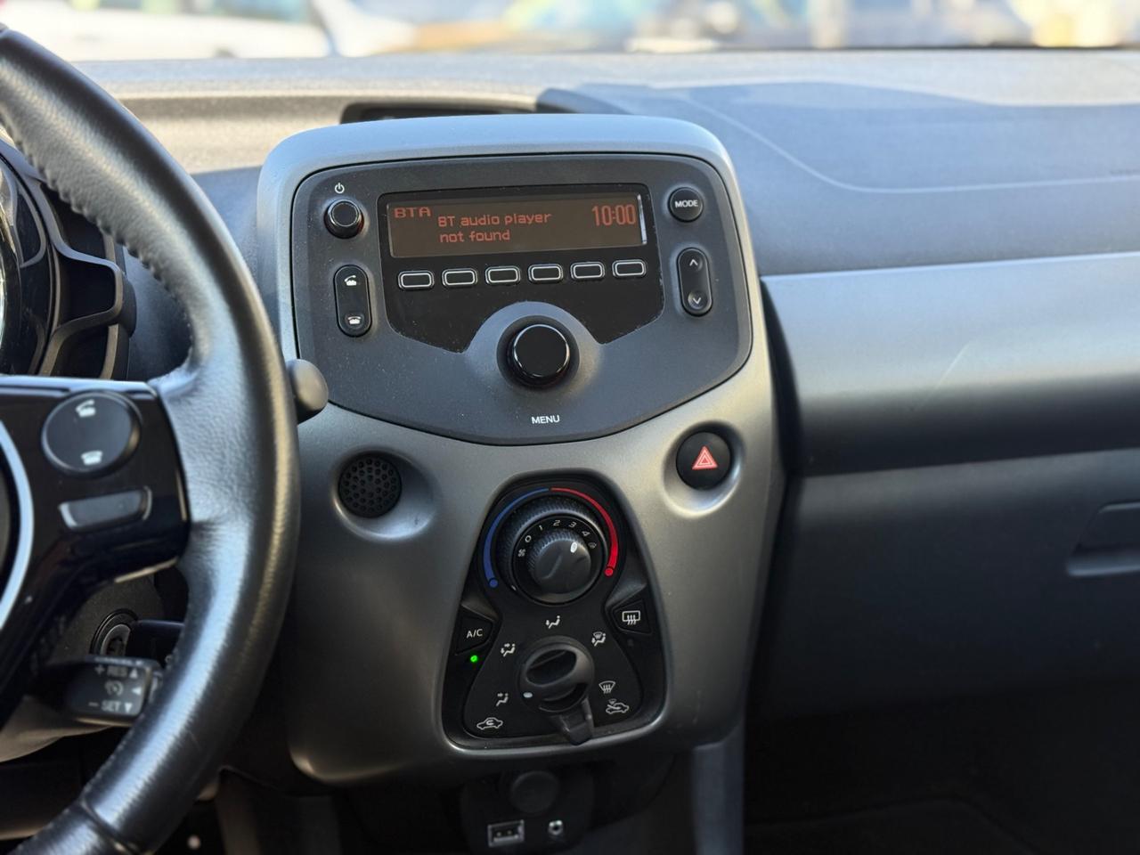 Toyota Aygo 1.0 72 CV 5 porte x-play GARANTITA NO VINCOLI FIN