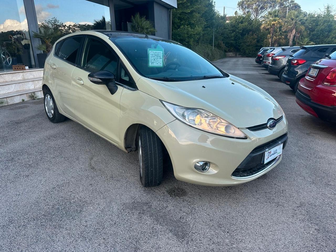 Ford Fiesta 1.4 TDCi 5p. Titanium NEOPATENTATI