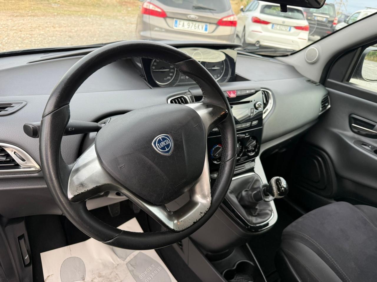 Lancia Ypsilon 1.2 Benz- Neopatentati-Anche Permuta