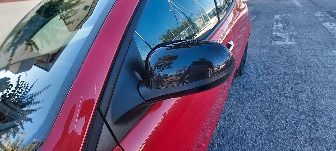 YPSILON 1,2 GPL DI SERIE CASA MADRE LANCIA MOD.ALBERTA FERRETTI FARI A LED IMPECCABILE