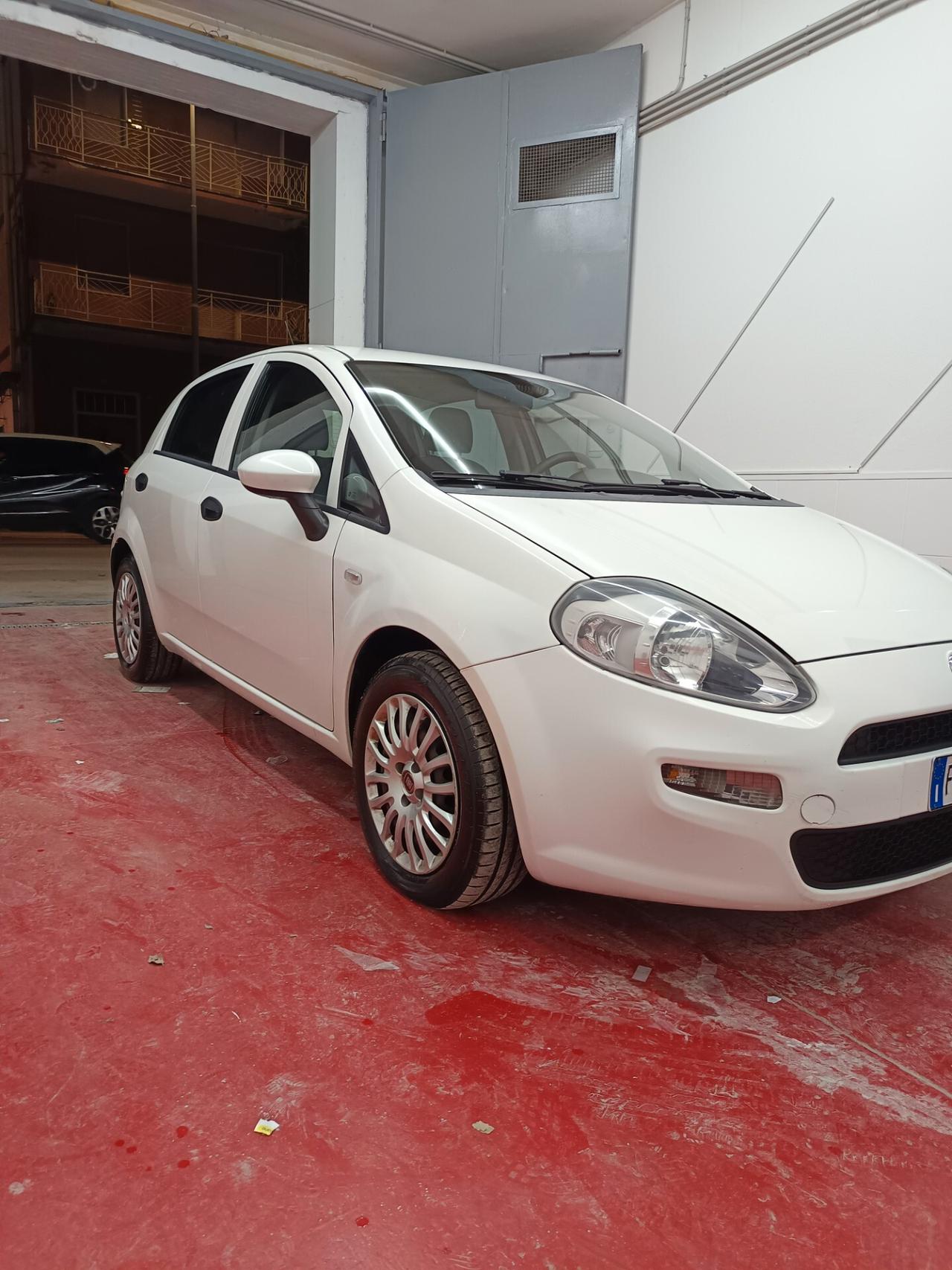 Fiat Punto 1.3 MJT II 75 CV 5 porte Lounge