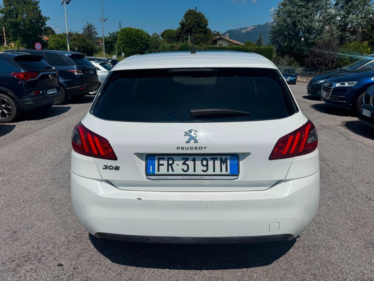 Peugeot 308 BlueHDi 130 S&S EAT8 Allure *unipro* tetto* carplay*