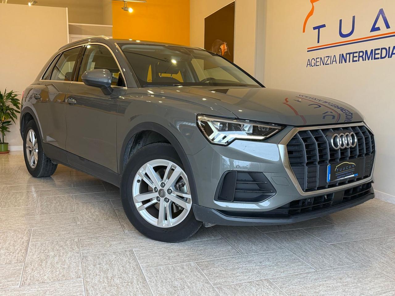 Audi Q3 Business 1.5 35 TFSI #9296