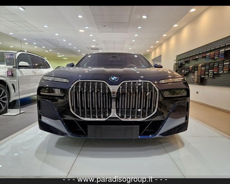 BMW Serie 7 - G70 i7 xDrive60