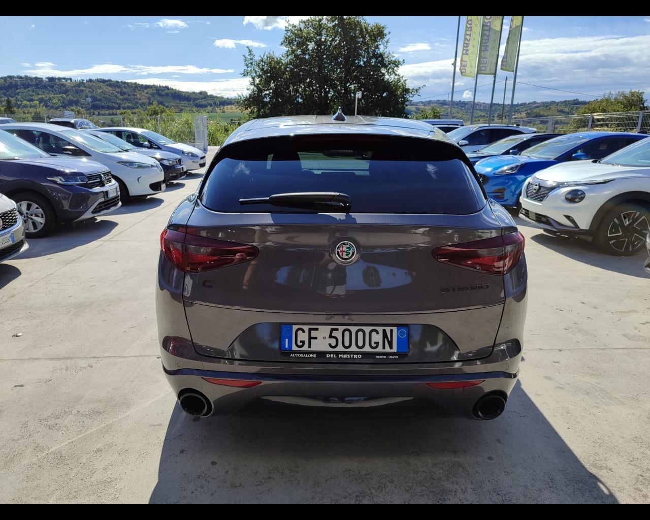 ALFA ROMEO Stelvio - Stelvio 2.2 Turbodiesel 210 CV AT8 Q4 Veloce