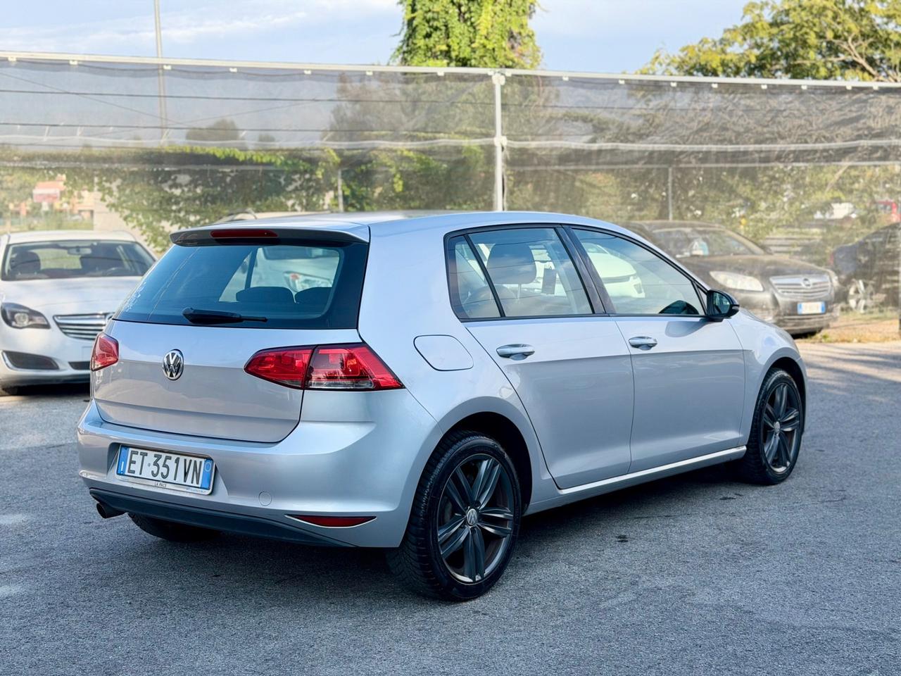 Volkswagen Golf 2014 1.6 TDI 5p. Highline BlueMotion Technology