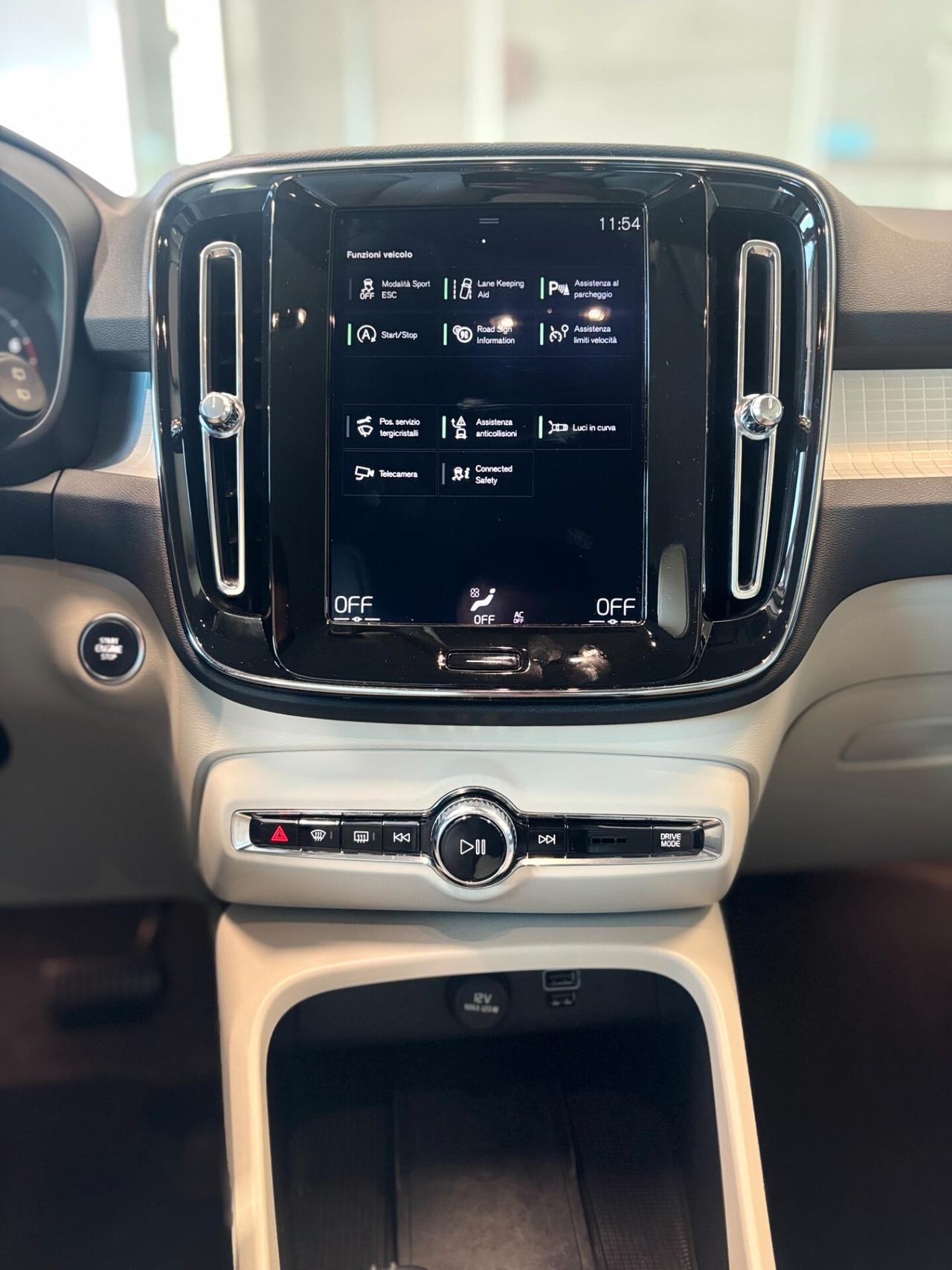 Volvo XC40 2.0 t4 Momentum awd geartronic*UNICOPRO*