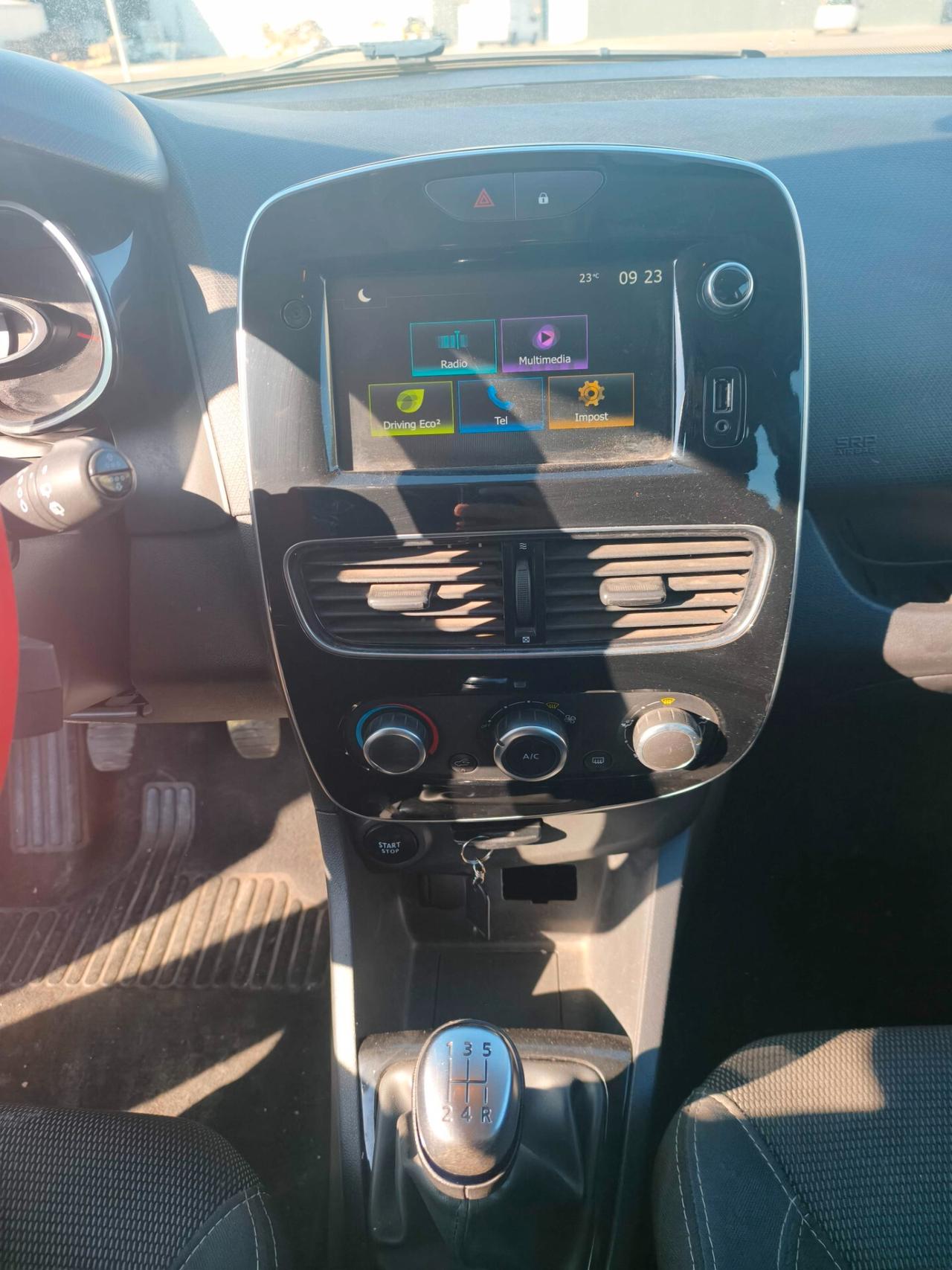 Renault Clio TCe 12V 75 CV 5 porte (12 mesi di garanzia)
