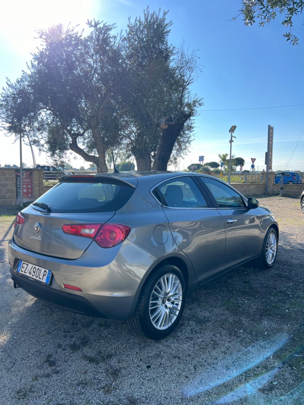 Alfa Romeo Giulietta 1.6 JTDm-2 105 cv ok per neopatentati
