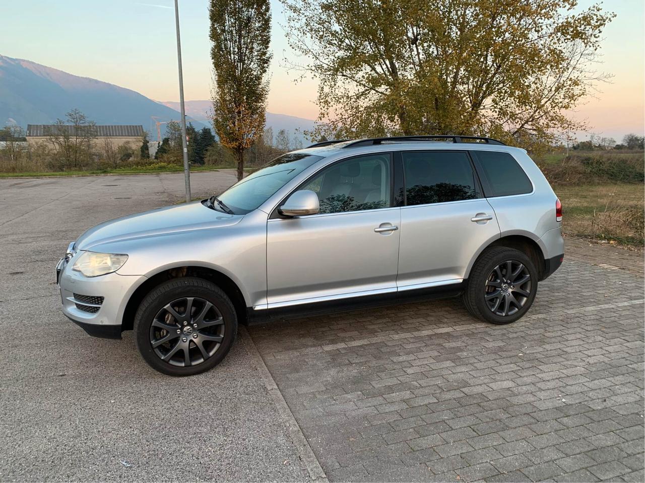 Volkswagen Touareg 3.0/240CV V6 TDI DPF tip. Exclusive