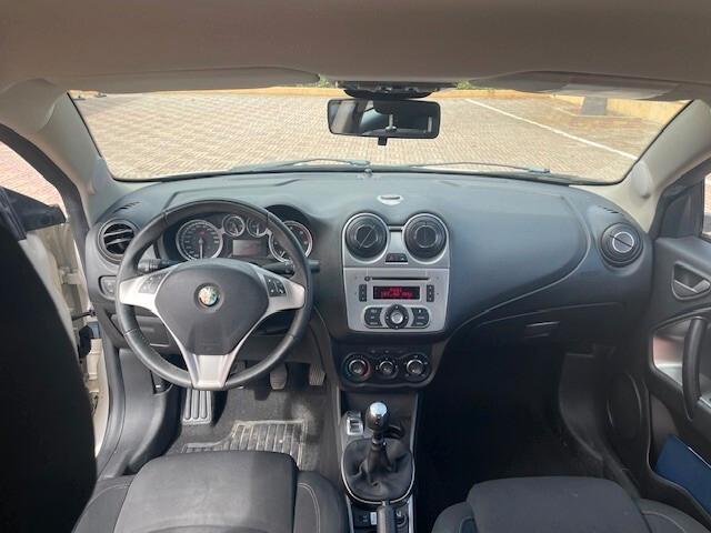 Alfa Romeo MiTo 1.3 JTDm-2 95 CV S&S Distinctive