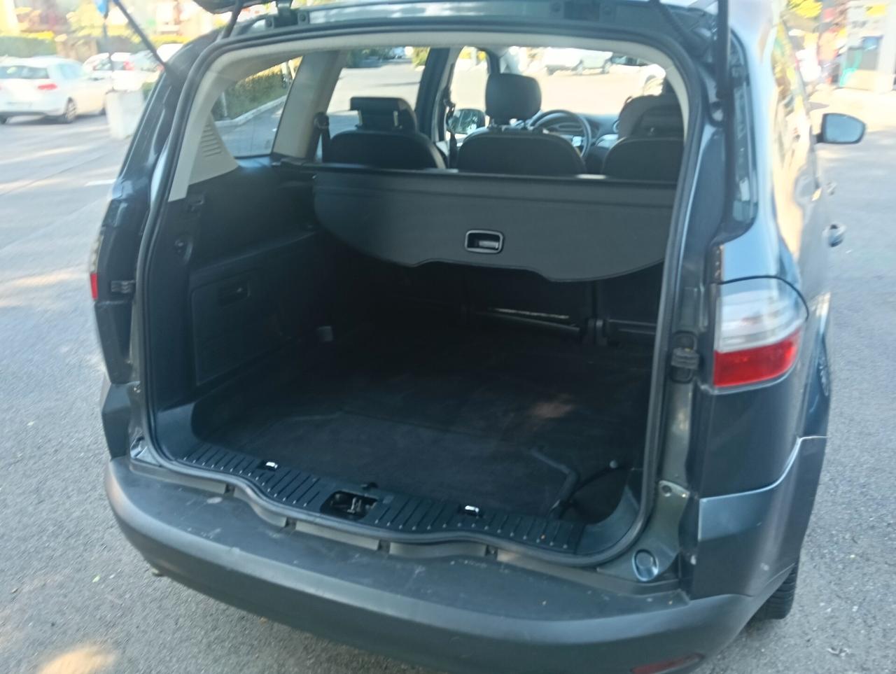 Ford S-Max 2.0 TDCi 140CV Titanium