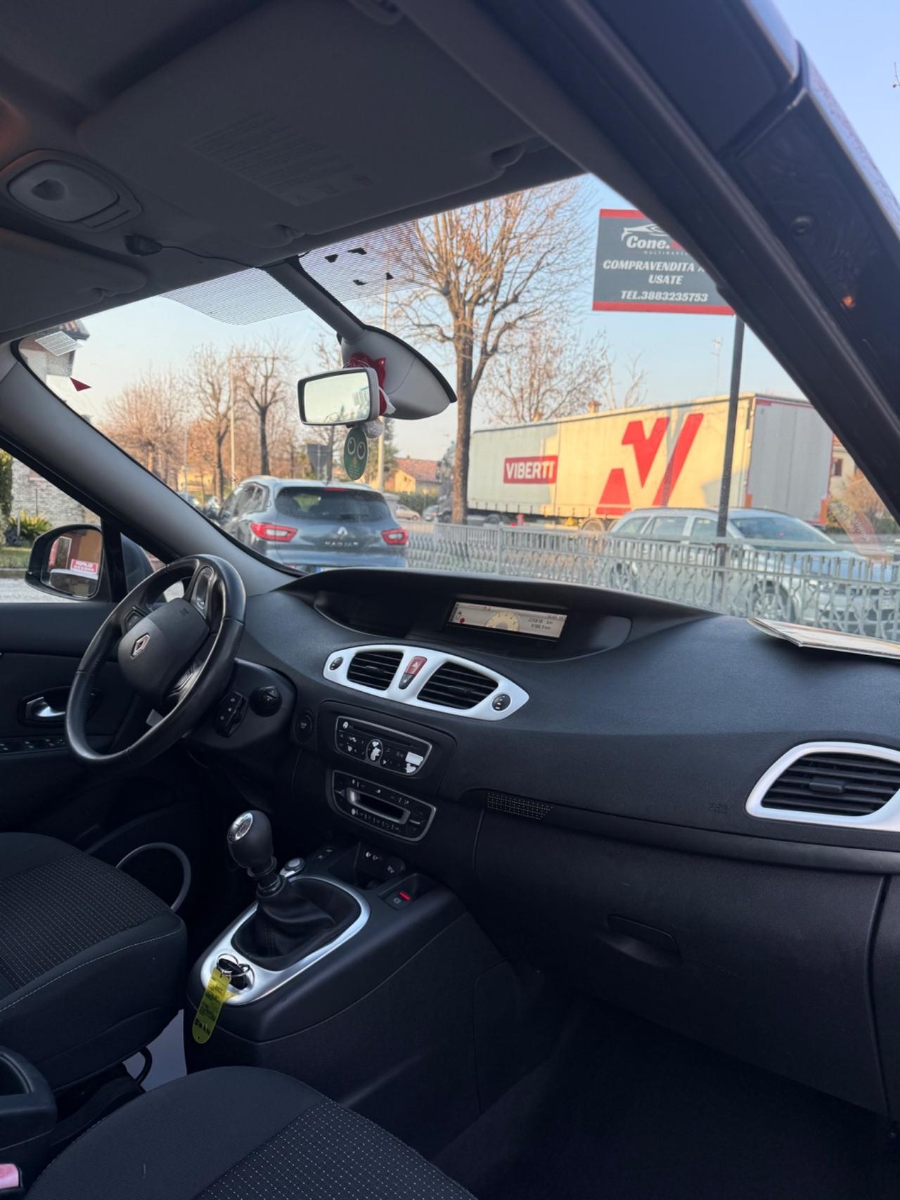 Renault Scenic Scénic 1.9 dCi 130CV Luxe