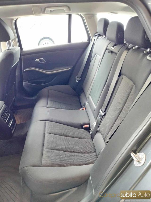 BMW 318 d Touring Luxury