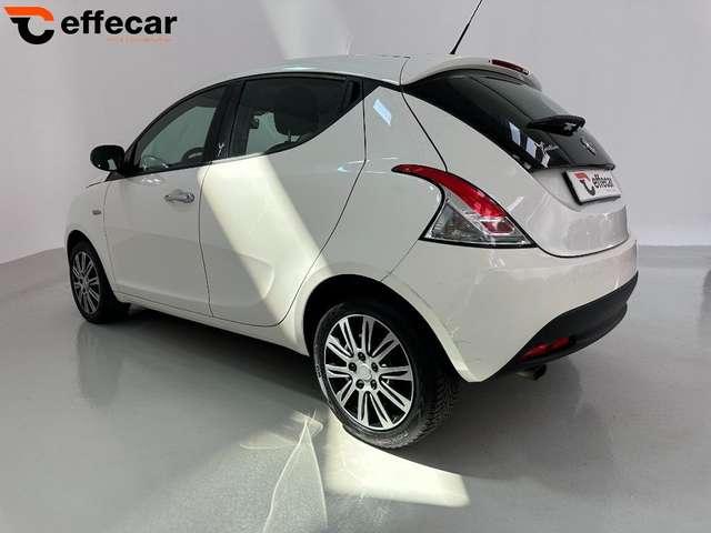 Lancia Ypsilon 1.2 69 CV 5 P NEOPATENTATI