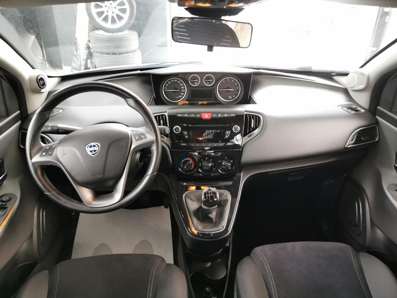 Lancia Ypsilon 1.2 Silver GARANZIA 12 MESI
