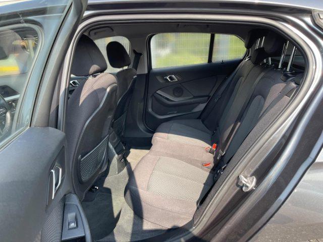 BMW 118 i 5p. Business Advantage