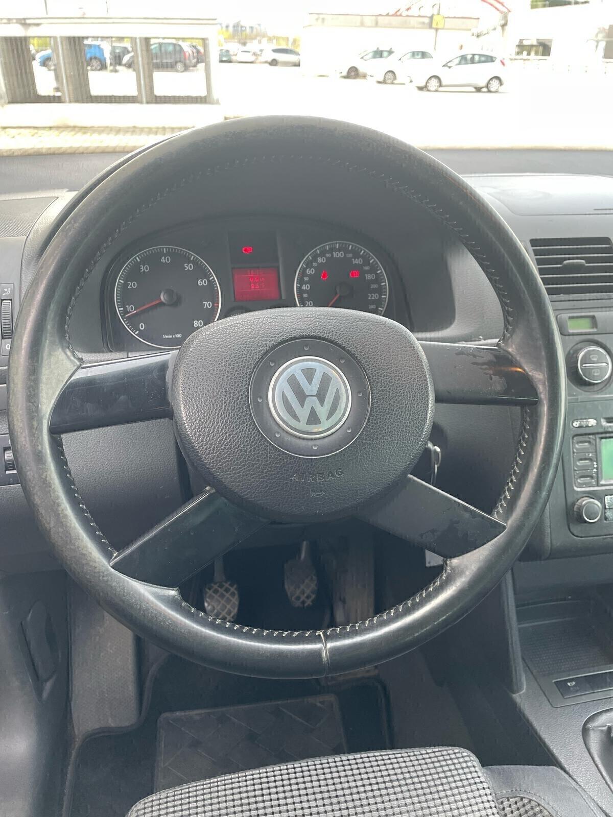 Volkswagen Touran 1.6 16V FSI Highline UNI.PRO 12 MESI GARANZIA