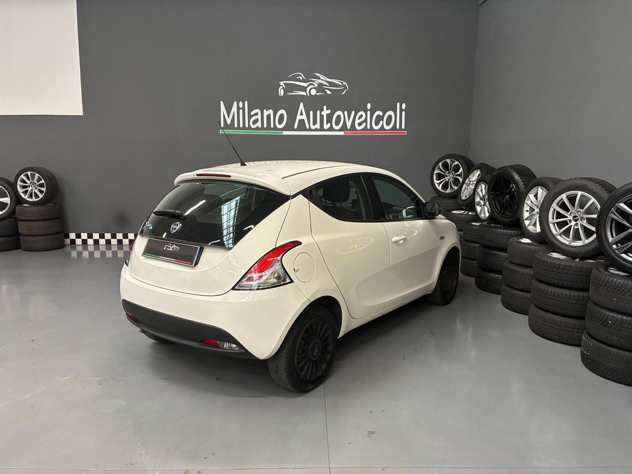 Lancia Ypsilon 1.2 69 CV 5 porte GPL Ecochic Elefantino
