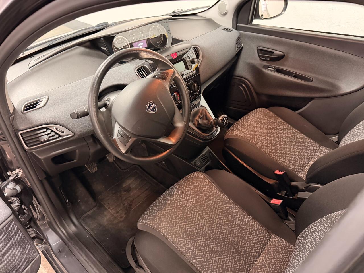 Lancia Ypsilon 1.2 69 CV 5 porte S&S Elefantino Blu