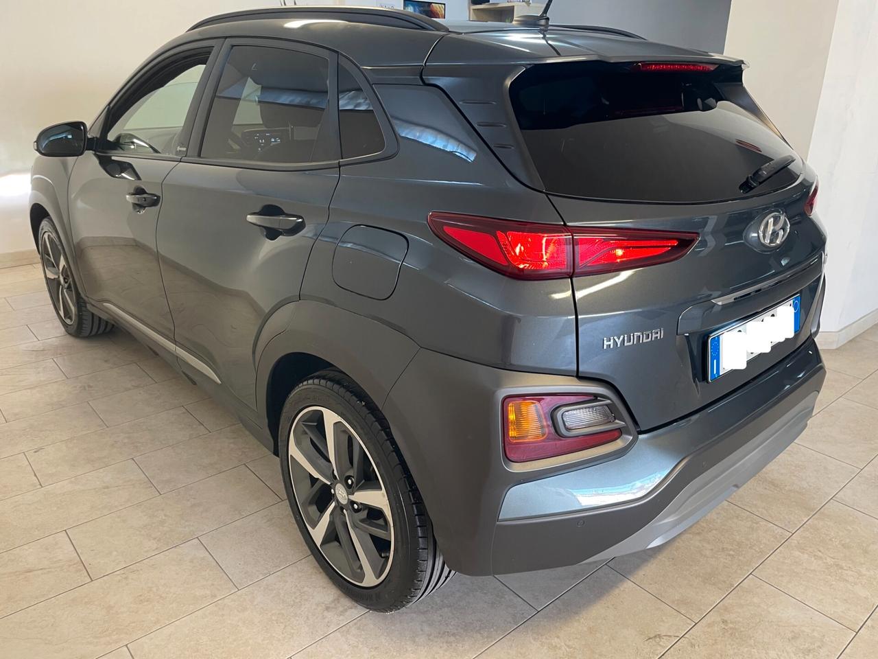Hyundai Kona 1.6 115 CV CRDI Xpossible FULL OPTIONAL ! TAGLIANDATA NEOPATENTATI