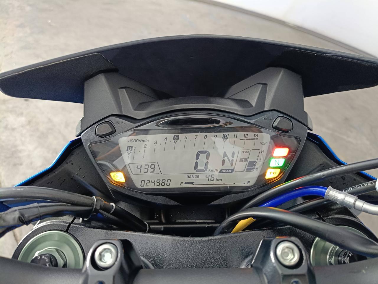 SUZUKI GSX-S - GSX-S 750 Abs