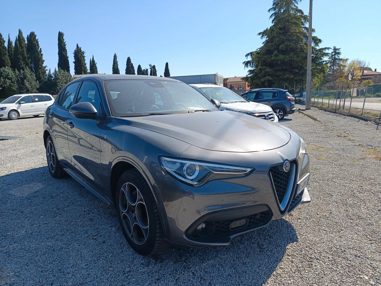 Alfa Romeo Stelvio 2.2 MTJ 210 CV AT8 Q4 Ti V Tua da 296€ al Mese