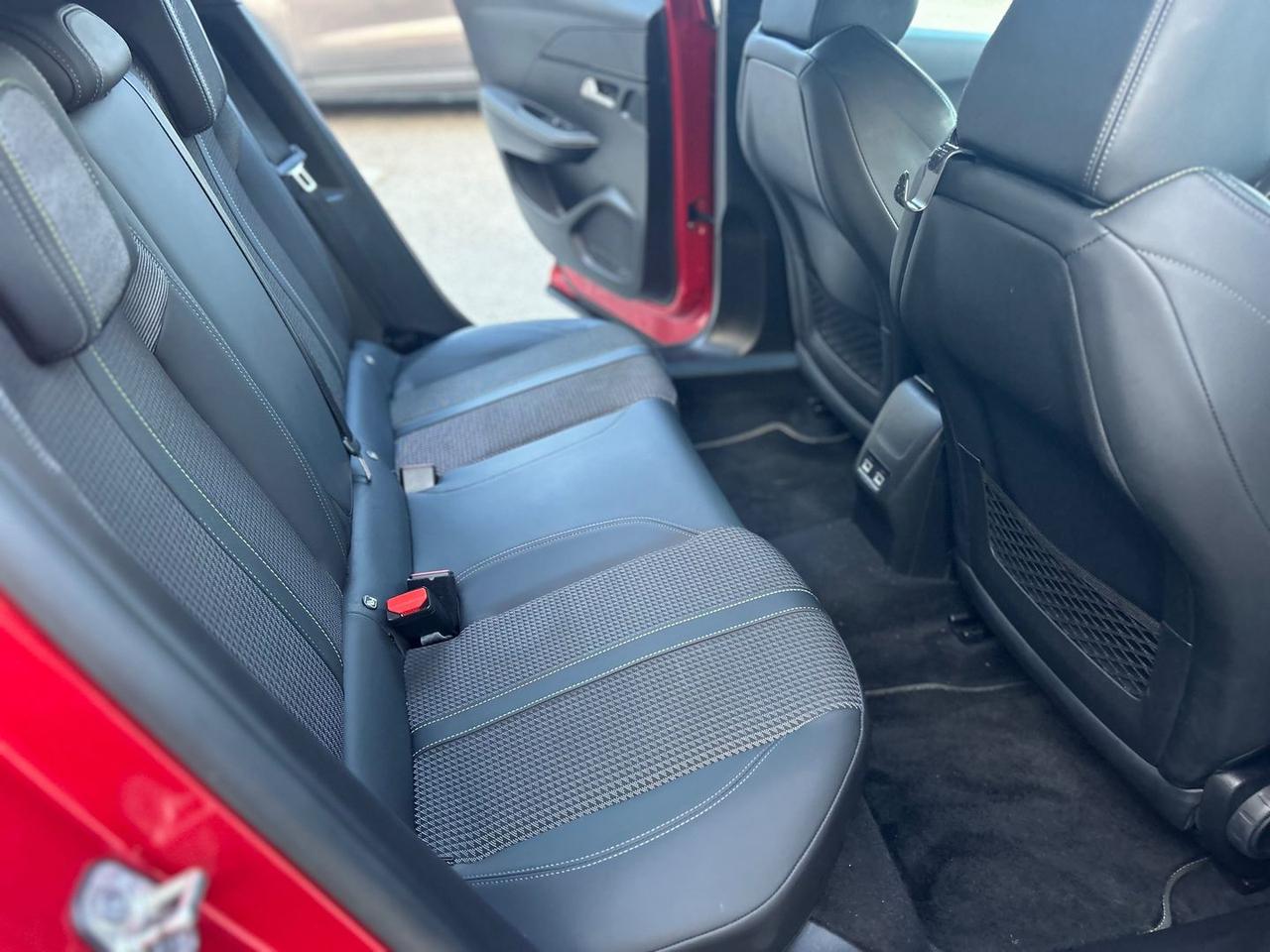 Peugeot 2008 GT 1.5 Blue HDI 110 #7750