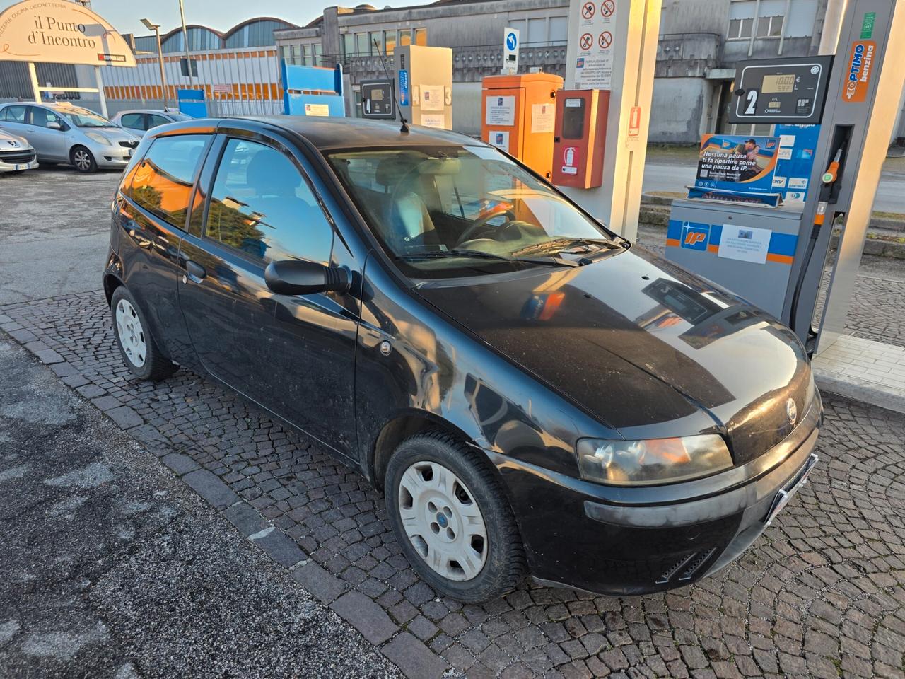 Fiat Punto 1.2i cat 3 porte Verve con 175.000km Neopatentati ok