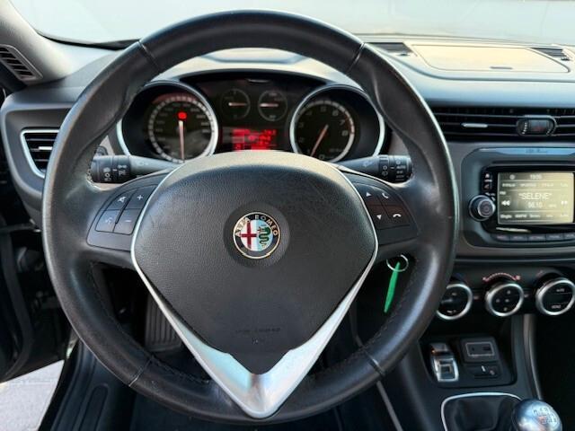 Alfa Romeo Giulietta 1.4 Turbo 120 CV Distinctive 2015