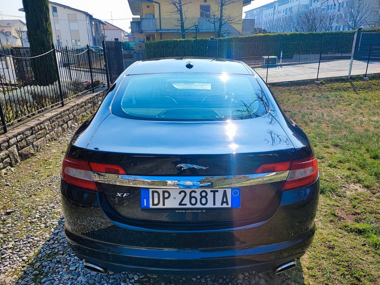 Jaguar XF 2.7D V6 luxury premium tetto panoramico