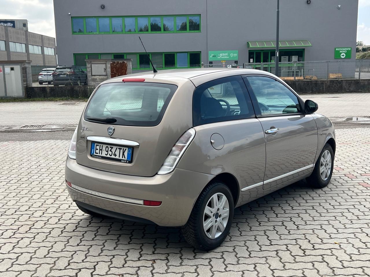 Lancia Ypsilon 1.3 MJT 75 CV Platinum