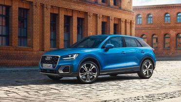 AUDI Q2 30 TDI Business