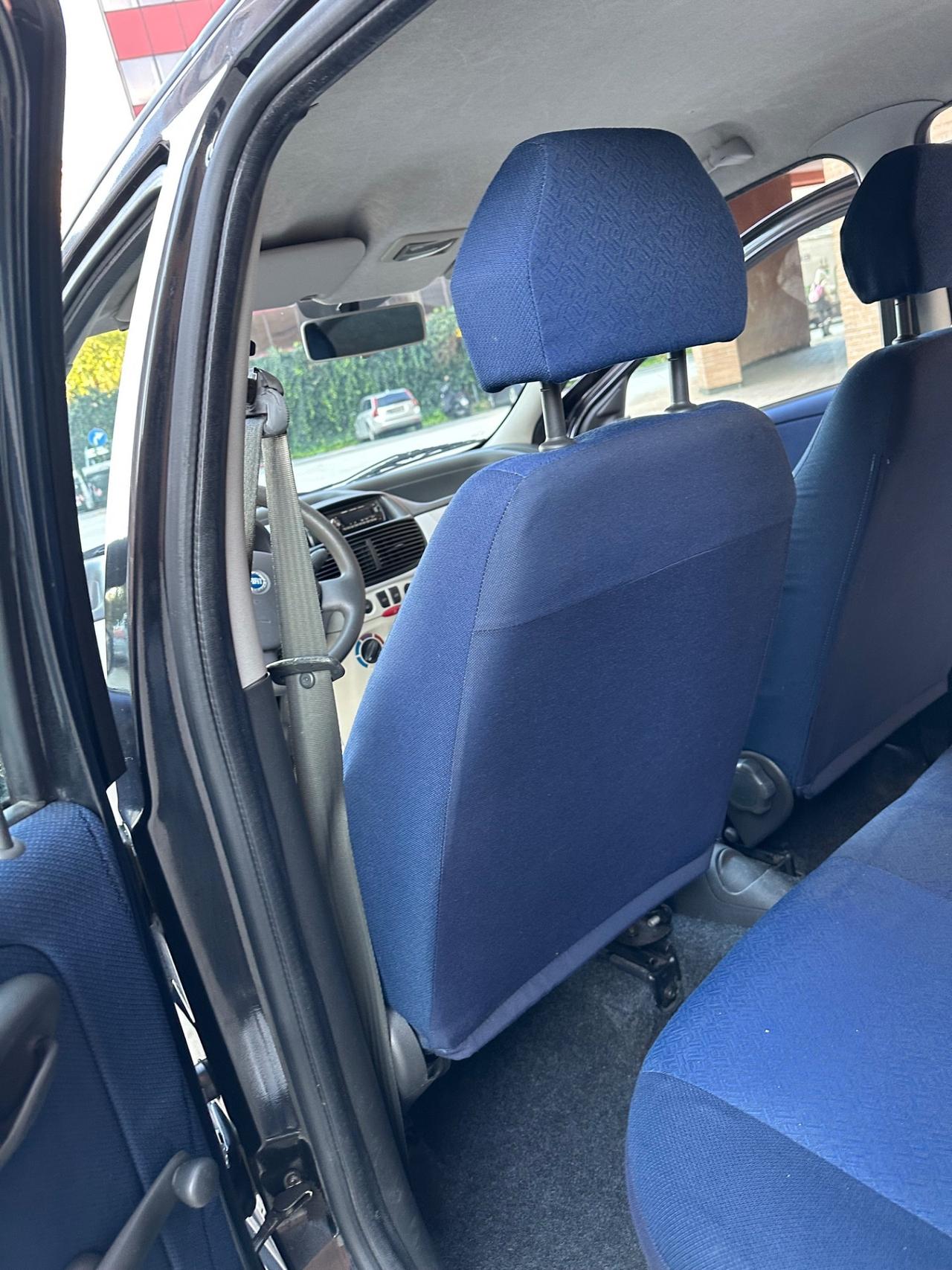 Fiat Punto 1.2i cat 5 porte ELX