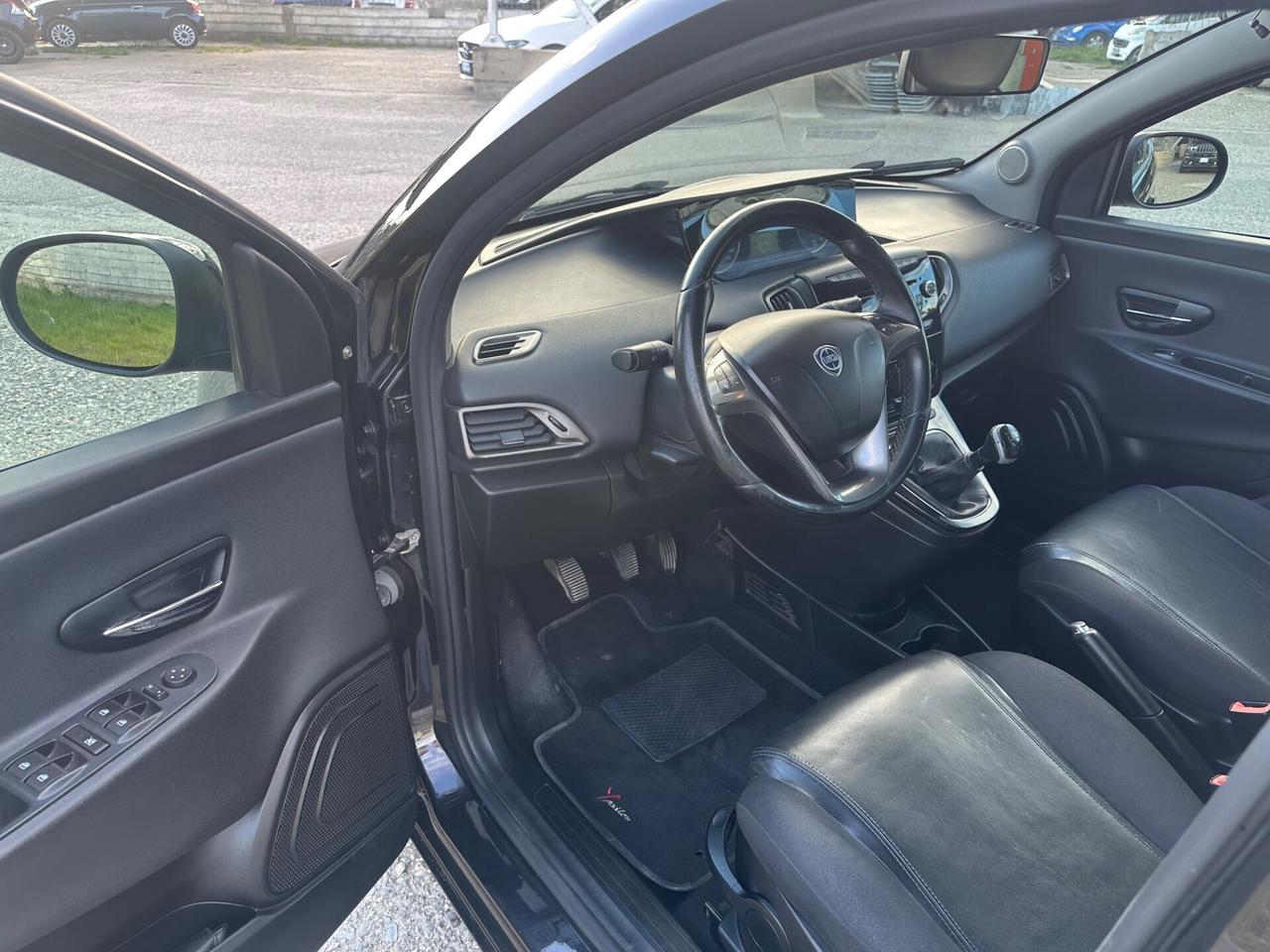 Lancia Ypsilon 1.3 MJT 16V 95 CV 5 porte S&S Gold