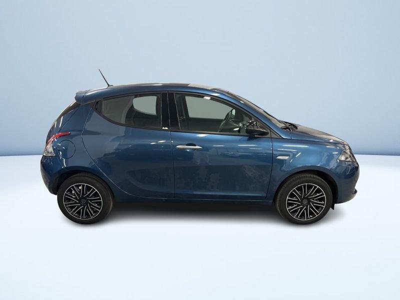 Lancia Ypsilon 1.0 FIREFLY HYBRID SILVER S&S 70CV
