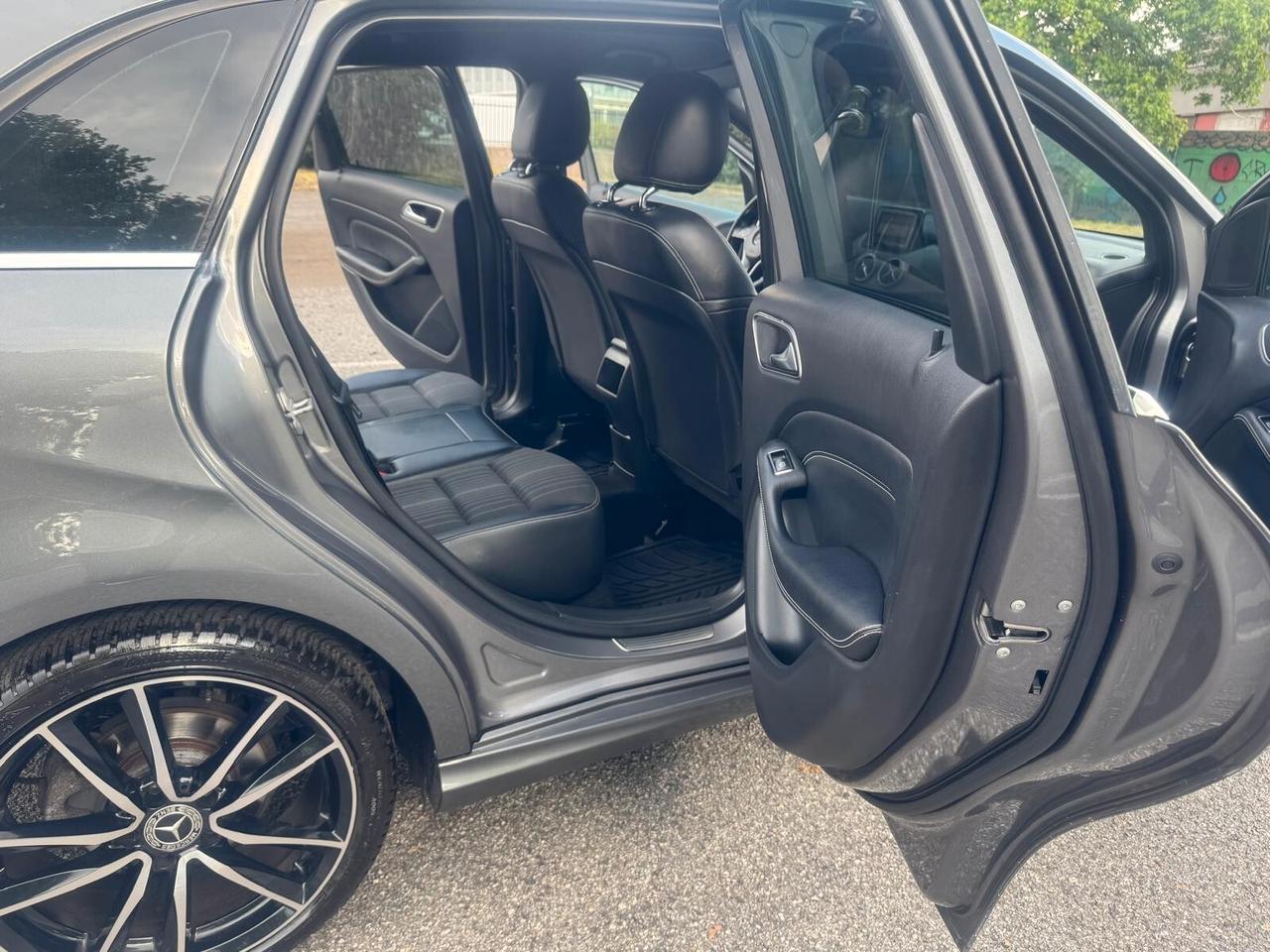 Mercedes-benz B 180 CDI BlueEFFICIENCY Premium