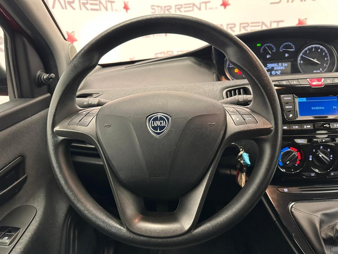 Lancia Ypsilon 1.0 FireFly 5 porte S&S Hybrid Ecochic Silver