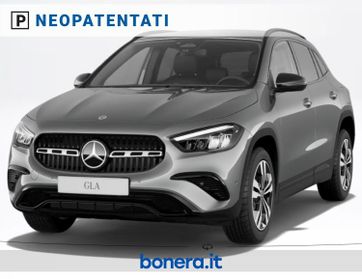 Mercedes GLA 180 180 Progressive Extra 7G-DCT