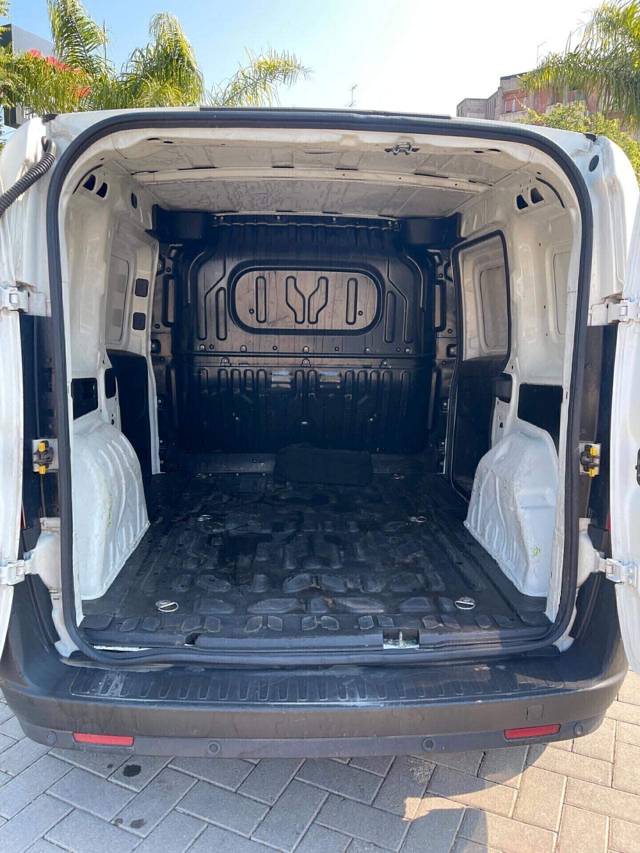 OPEL COMBO 1.6 105CV