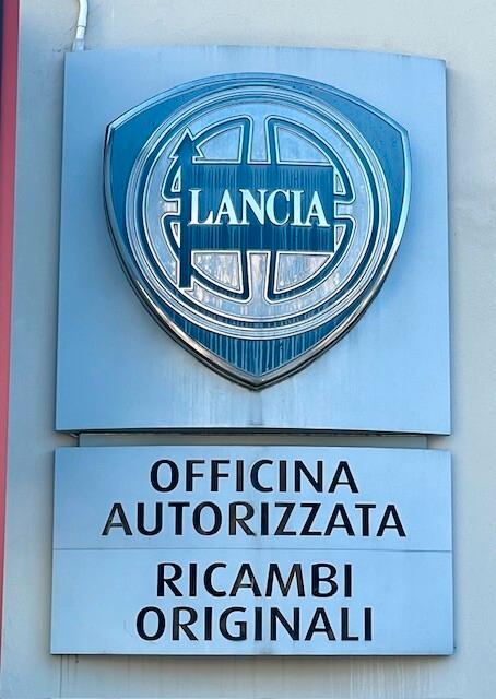 Volvo V60 B4 (d) Geartronic Momentum Business