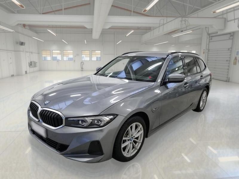 BMW 320 BUSINESS ADVANTAGE TOURING AUTO 5 PORTE STATION WAGON