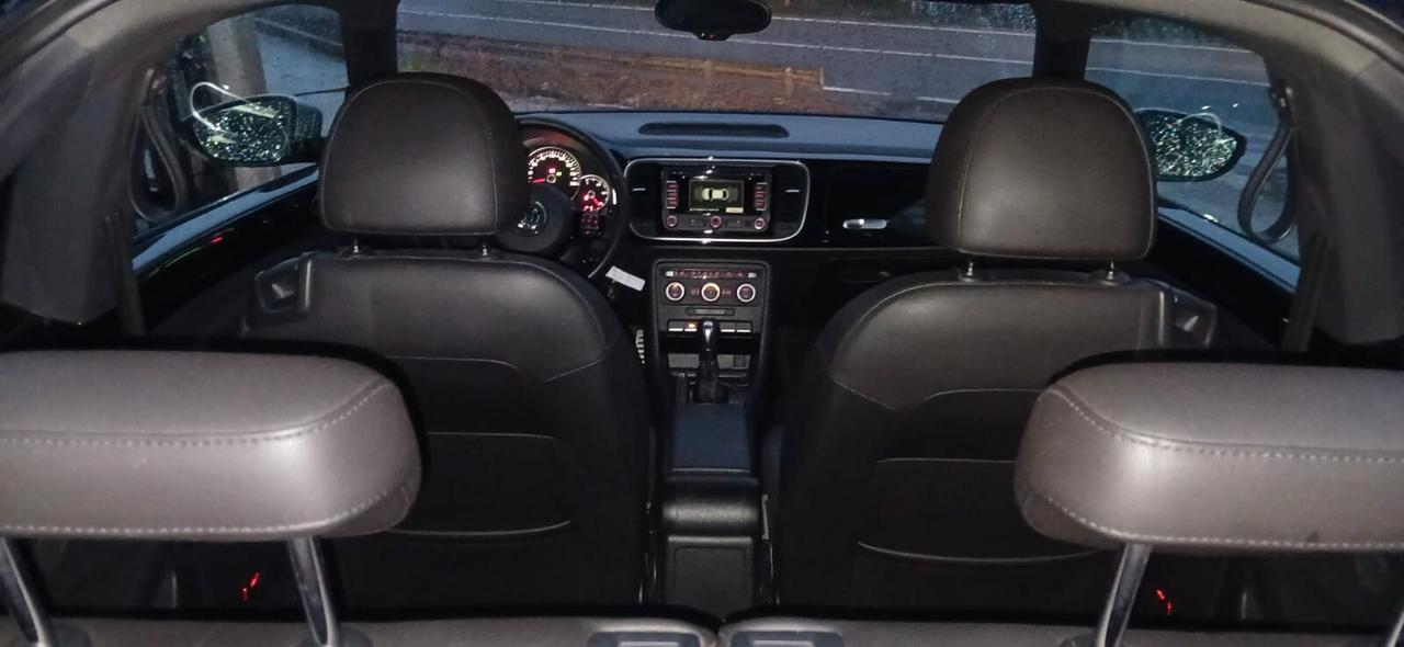 Volkswagen Maggiolino 2.0 TSI DSG Sport - 2012