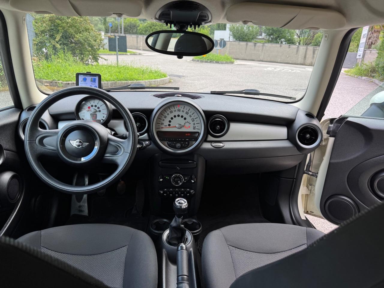 Mini 1.6 One NEOPATENTATI