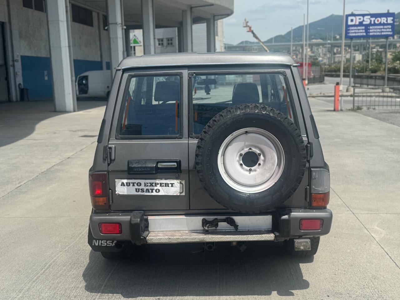 Nissan Patrol GR 2.8 TD intercoller 5posti