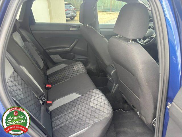 VOLKSWAGEN Taigo 1.0 TSI 110 CV DSG R-Line - PER NEOPATENTATO